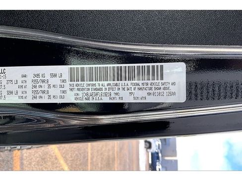 Used 2015 Jeep Wrangler Unlimited Sahara w/ Connectivity Group image 33