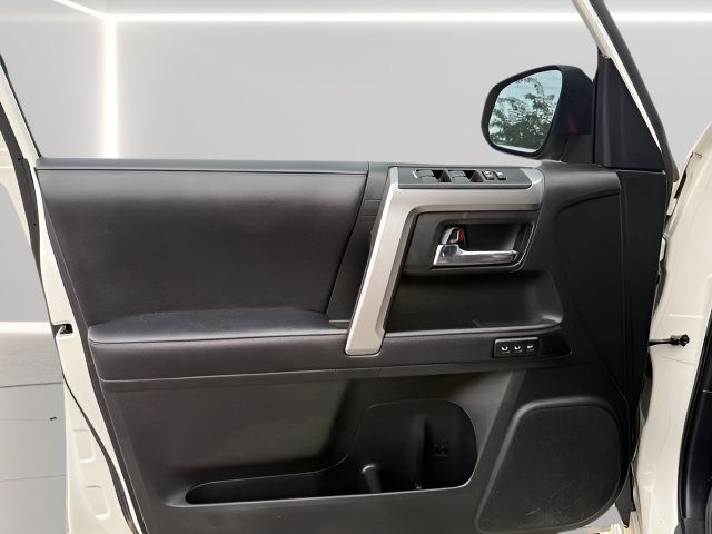 Used 2019 Toyota 4Runner Limited AWD/4WD image 12