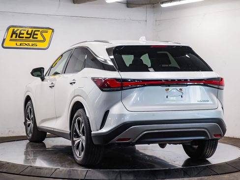 Used 2024 Lexus RX 350 Premium w/ Convenience Package FWD image 2