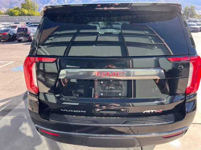 Used 2021 GMC Yukon XL AT4 w/ AT4 Premium Plus Package AWD/4WD image 5