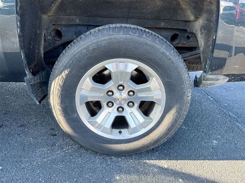 Used 2019 Chevrolet Silverado 1500 LT w/ All Star Edition image 25