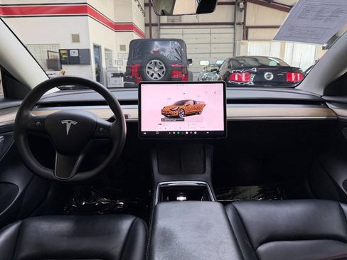 Used 2022 Tesla Model 3 Long Range AWD/4WD image 18