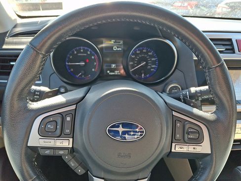 Used 2017 Subaru Outback 2.5i Limited image 19