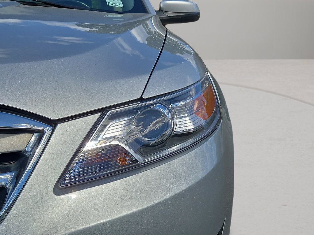 Used 2011 Ford Taurus SEL w/ 201A Rapid Spec Order Code FWD image 10