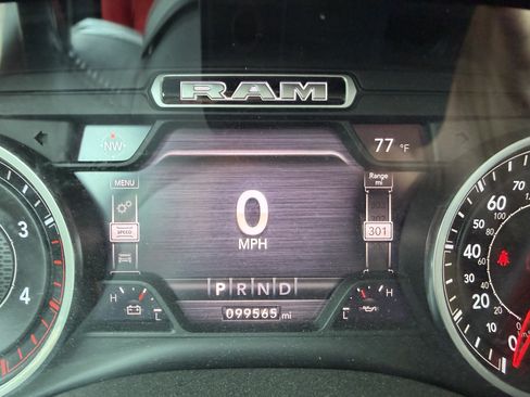 Used 2019 RAM 2500 Laramie AWD/4WD image 13