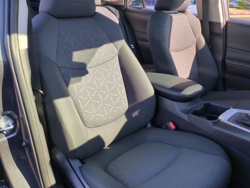 Used 2023 Toyota RAV4 XLE image 31