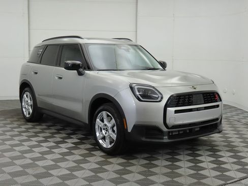 Used 2025 MINI Cooper Countryman S image 4