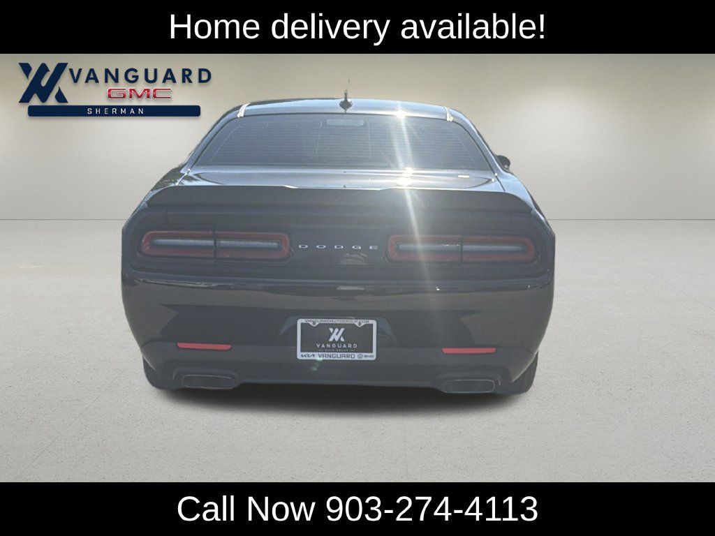 Used 2016 Dodge Challenger R/T Scat Pack RWD image 5