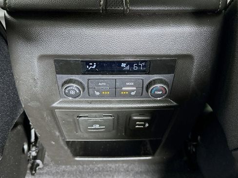 Used 2023 Chevrolet Traverse Premier w/ Redline Edition AWD/4WD image 27