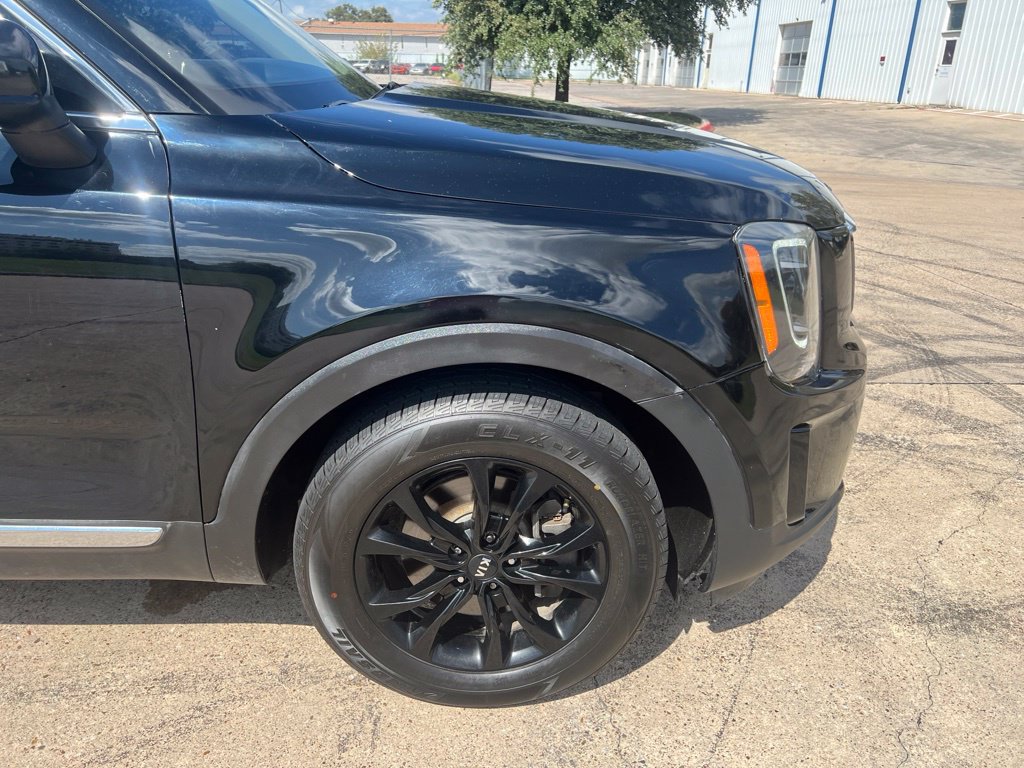 Used 2020 Kia Telluride LX FWD image 19