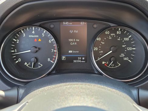 Used 2019 Nissan Rogue SV AWD/4WD image 27