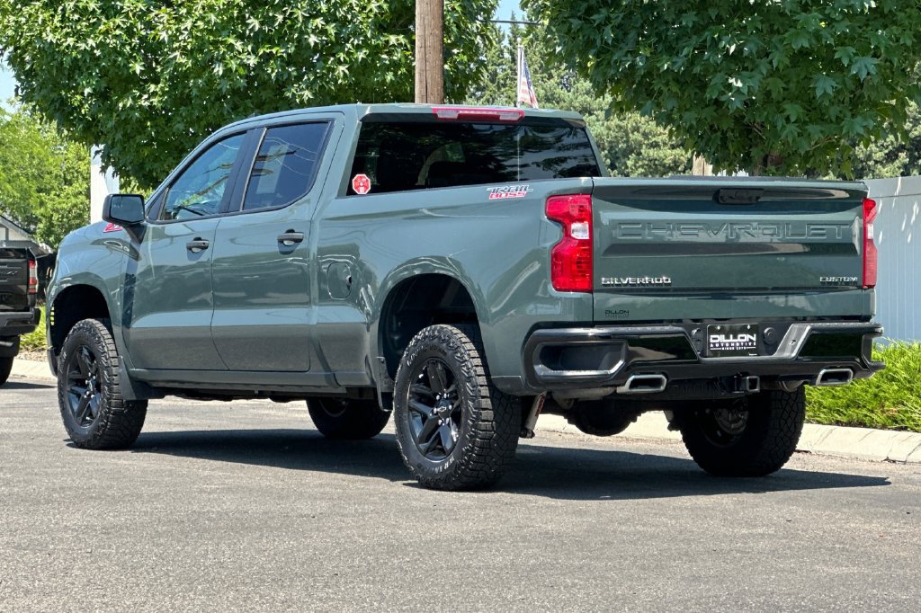 Used 2025 Chevrolet Silverado 1500 Custom Trail Boss AWD/4WD image 8