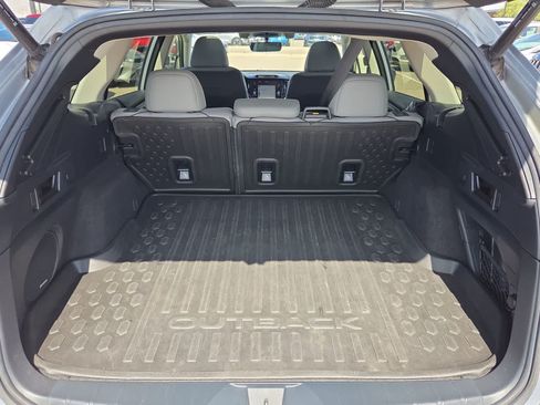 Used 2021 Subaru Outback Limited XT w/ Popular Package #2 AWD/4WD image 36