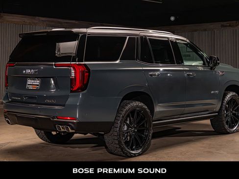 Used 2025 GMC Yukon AT4 Ultimate w/ LPO, Illumination Package AWD/4WD image 10