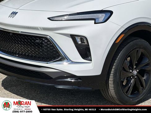 Certified 2024 Buick Encore GX Sport Touring w/ Comfort Package AWD/4WD image 8