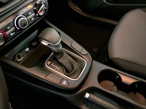 Certified 2025 Kia Soul LX FWD image 17