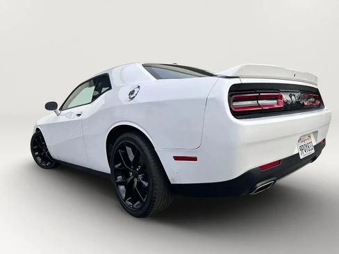 Used 2022 Dodge Challenger GT RWD image 15