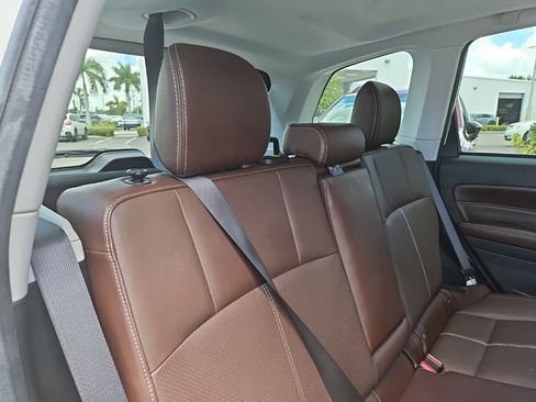 Used 2018 Subaru Forester 2.5i Touring AWD/4WD image 8