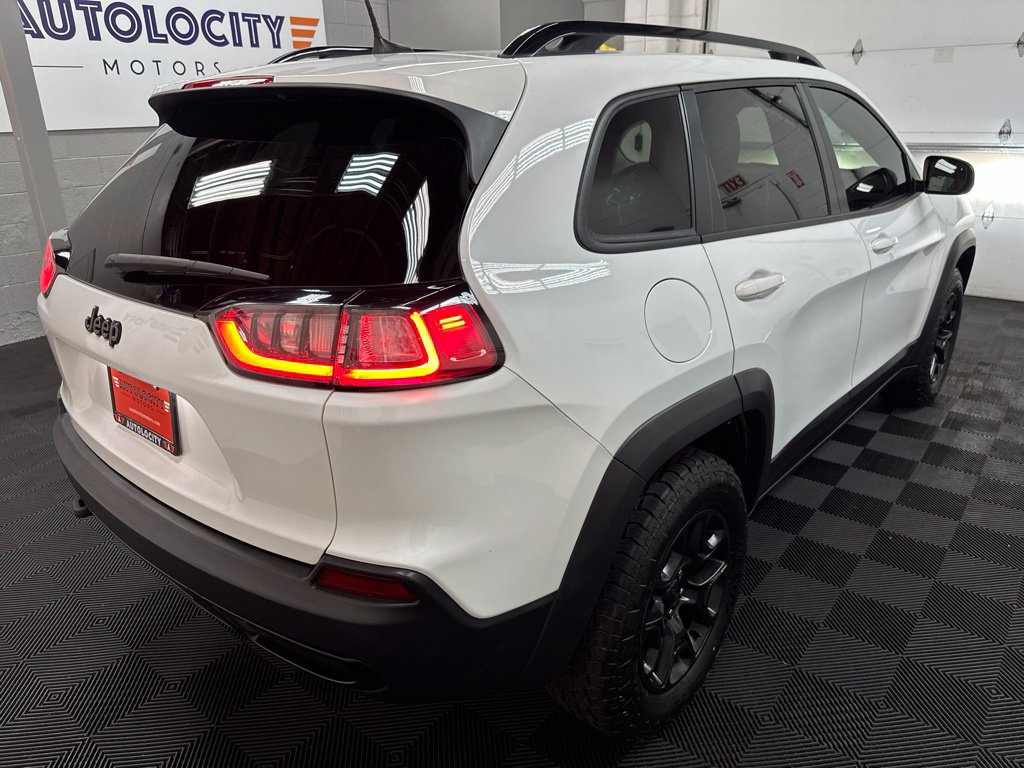 Used 2022 Jeep Cherokee Latitude AWD/4WD image 9