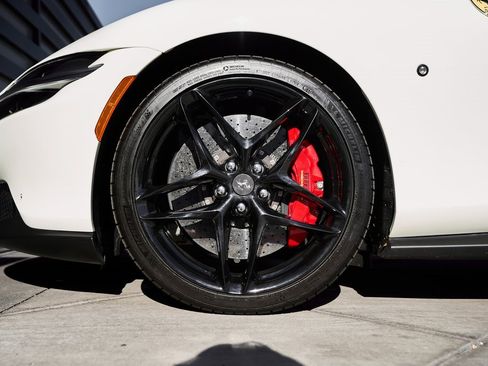 Used 2022 Ferrari Roma image 3