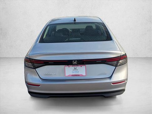 Certified 2025 Honda Accord SE image 6