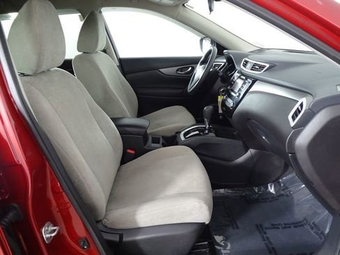 Used 2016 Nissan Rogue S w/ Appearance Package image 14