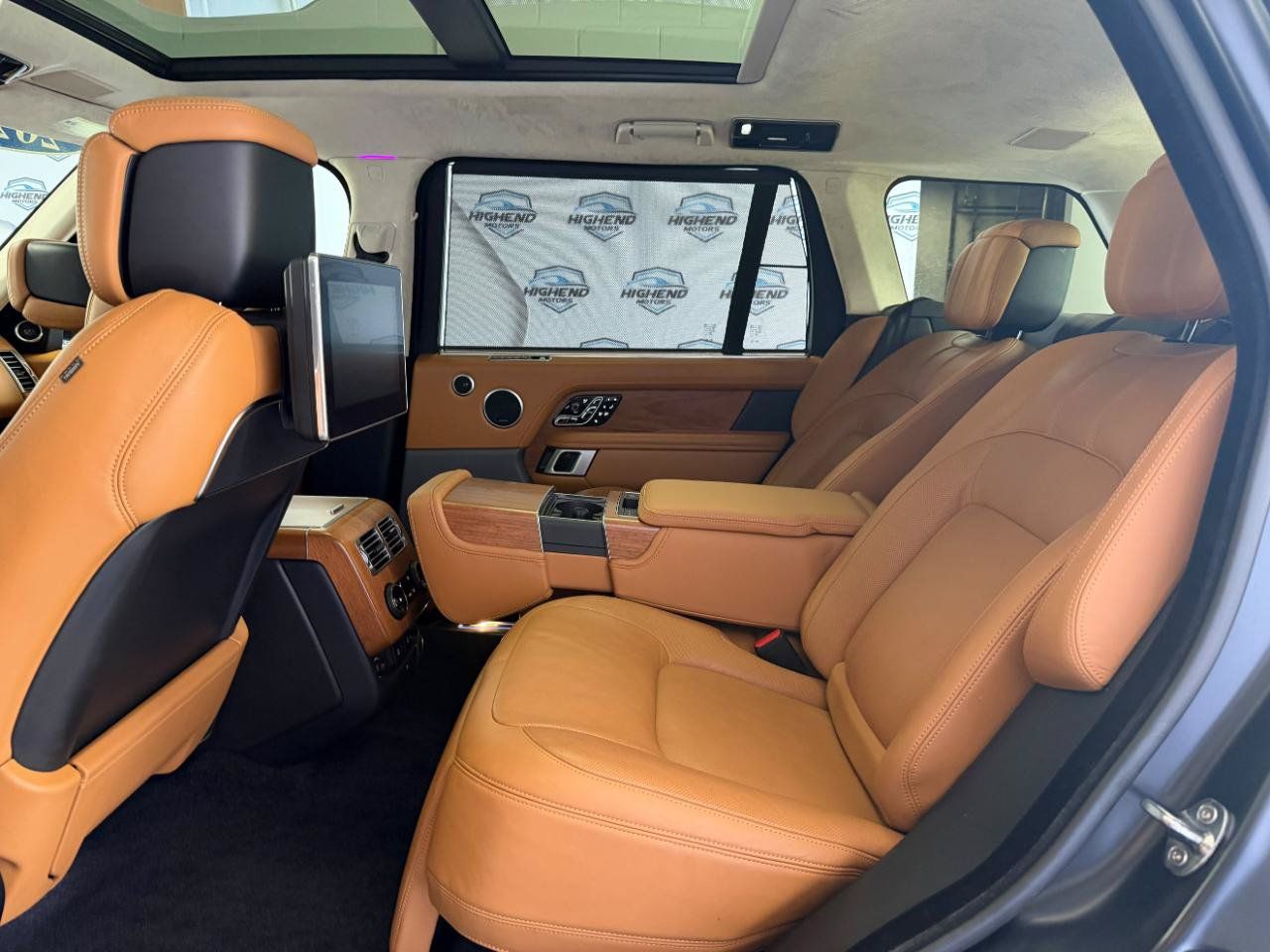 Used 2020 Land Rover Range Rover Long Wheelbase Autobiography AWD/4WD image 21