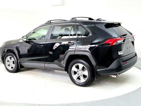 Certified 2023 Toyota RAV4 XLE w/ Convenience Package image 4