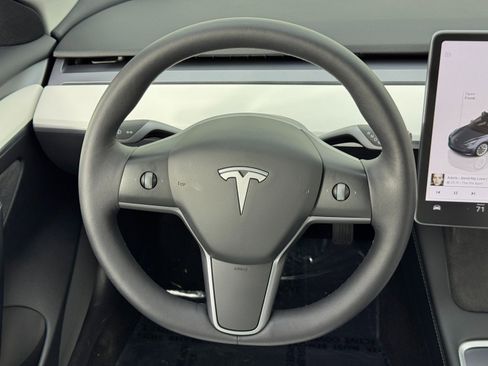 Used 2022 Tesla Model 3 image 18