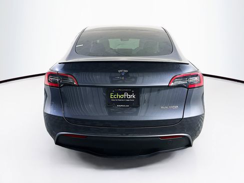 Used 2022 Tesla Model Y Performance image 7