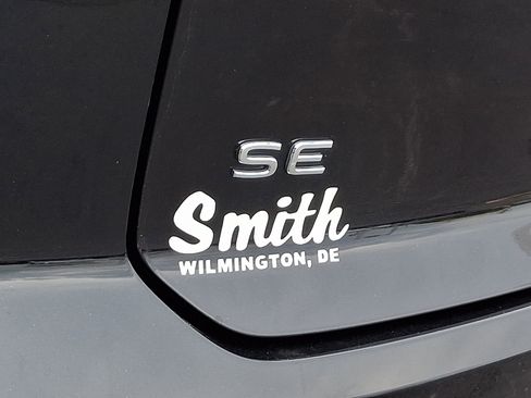 Certified 2022 Volkswagen Atlas Cross Sport SE AWD/4WD image 30
