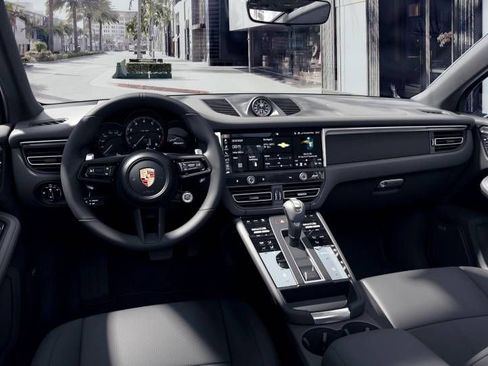 New 2026 Porsche Macan image 5