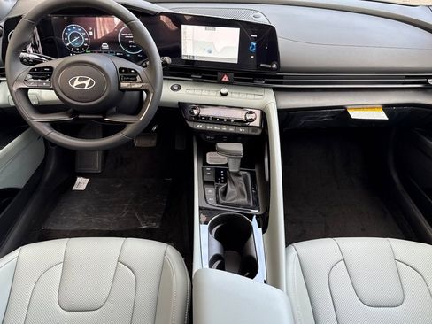 New 2026 Hyundai Elantra Limited image 10