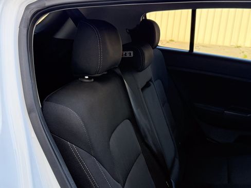 Used 2019 Kia Sportage LX FWD image 27