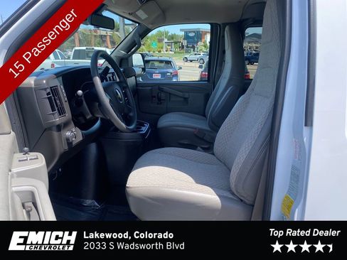 Used 2025 Chevrolet Express 3500 LT w/ LT Preferred Equipment Group RWD image 9