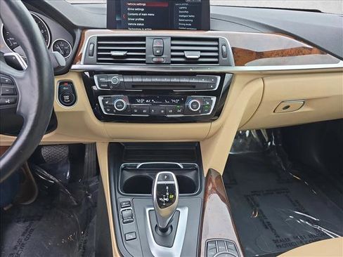 Used 2020 BMW 430i xDrive Convertible w/ Convenience Package image 21