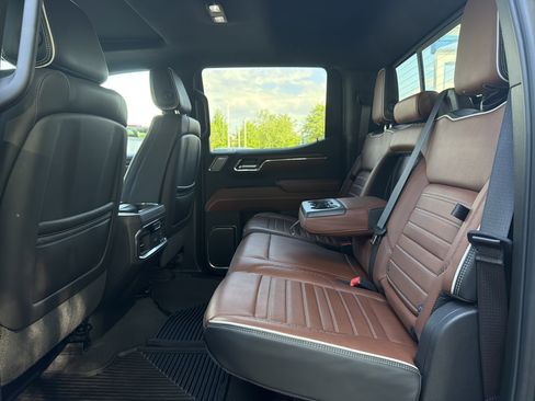 Used 2024 GMC Sierra 1500 Denali Ultimate image 31