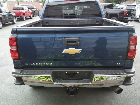 Used 2015 Chevrolet Silverado 2500 LT w/ LT Convenience Package AWD/4WD image 8