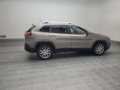 Used 2018 Jeep Cherokee Limited w/ Technology Group AWD/4WD image 10