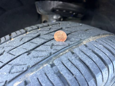 Used 2021 Chevrolet Equinox LT image 10