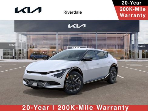 New 2025 Kia EV6 Light w/ Light LR Technology Package image 1