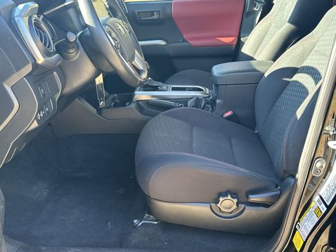 Used 2023 Toyota Tacoma SR5 image 9