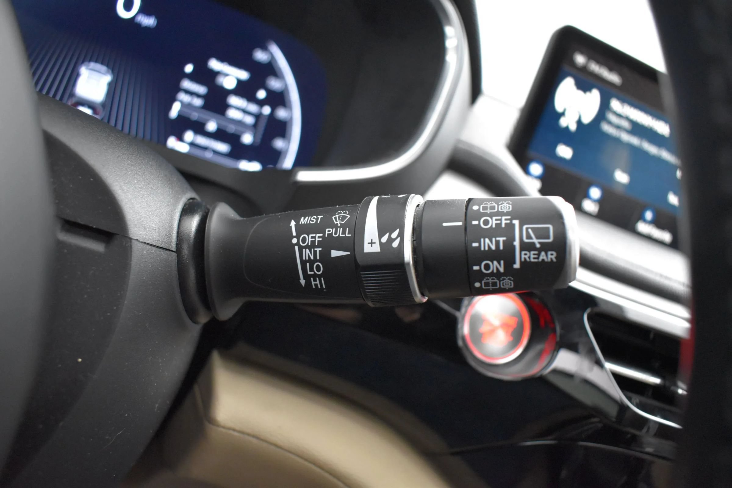 Used 2023 Acura MDX SH-AWD image 28