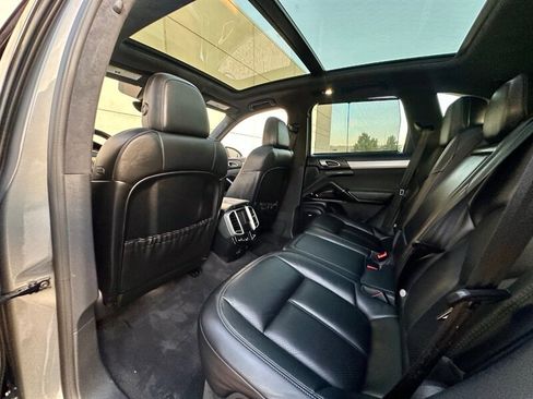 Used 2016 Porsche Cayenne GTS w/ Premium Package AWD/4WD image 12