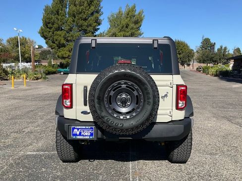 New 2025 Ford Bronco 2-Door w/ Sasquatch Package image 5