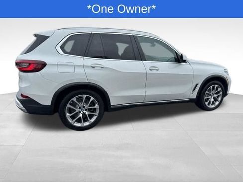 Used 2022 BMW X5 xDrive40i w/ Premium Package AWD/4WD image 3