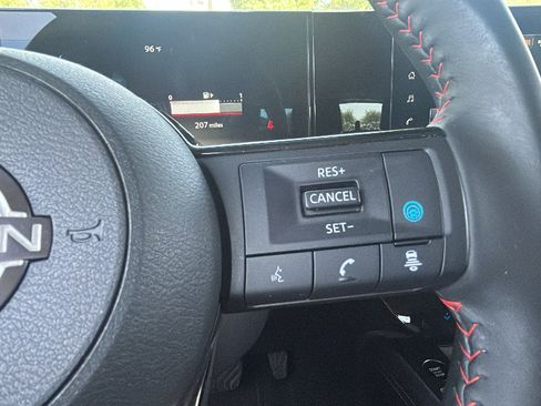 Certified 2025 Nissan Kicks SR AWD/4WD image 20