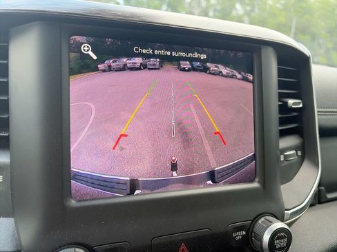 Used 2019 RAM 1500 Laramie AWD/4WD image 19