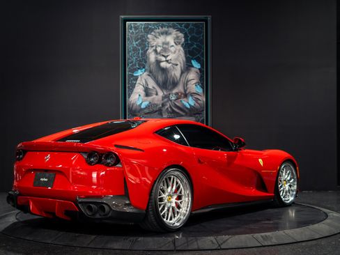 Used 2019 Ferrari 812 Superfast RWD image 26