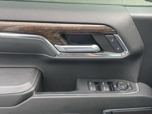 Used 2024 GMC Sierra 1500 Elevation image 21